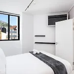 Flamingo 209: Sea Point Aprt With Mountain Views