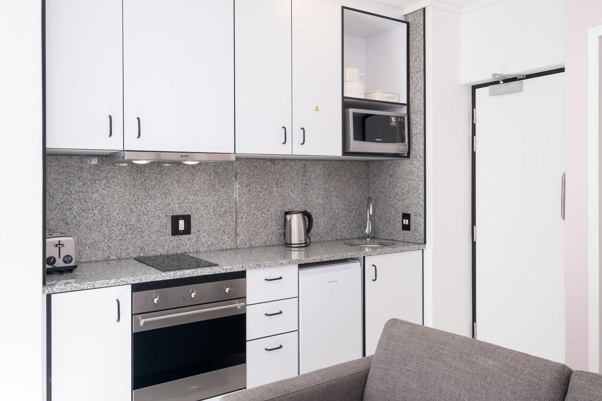 Flamingo 209: Sea Point Aprt With Mountain Views Apartment *